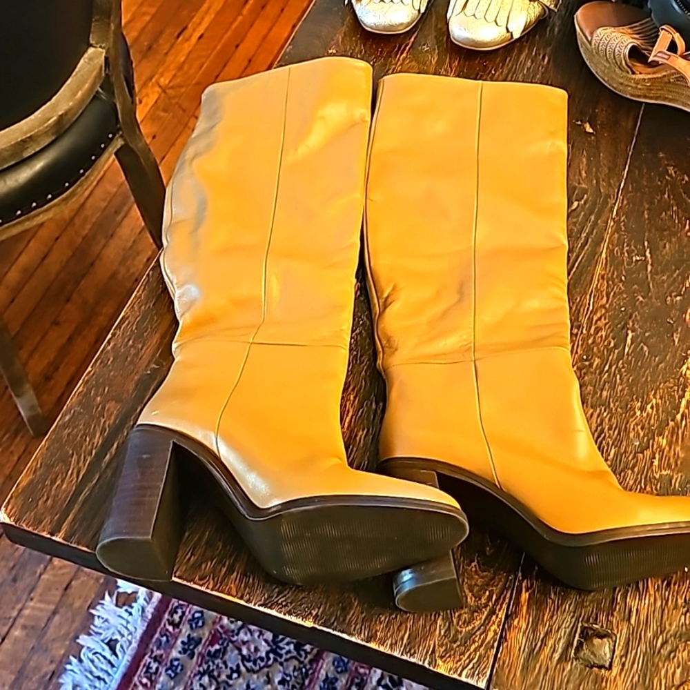Amazing zara leather pull on boots 7